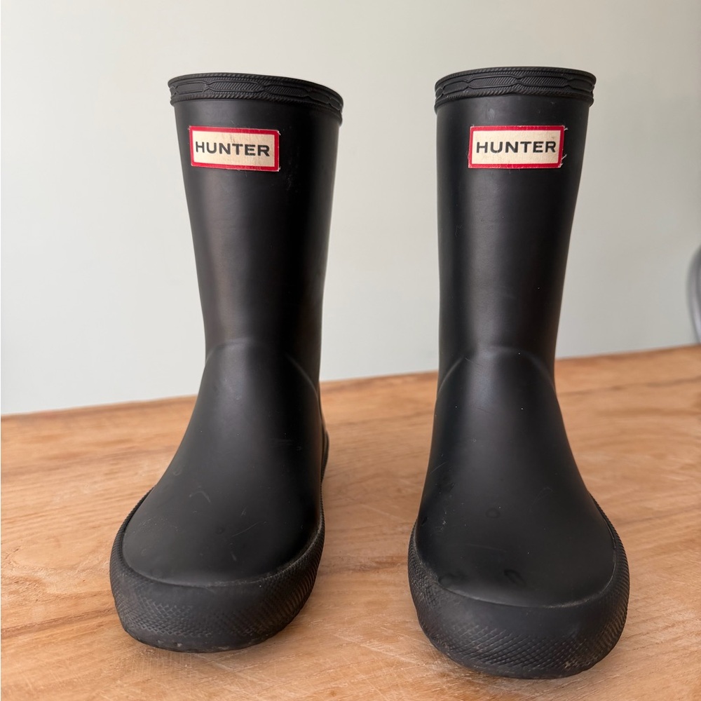 Hunter Kids Black Rain Boots with Red Logo